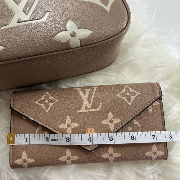 LV bag and wallet - Picture 11 of 16